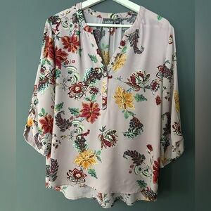 Soho Jeans New York & Company Blouse Size Medium Flower Pattern
